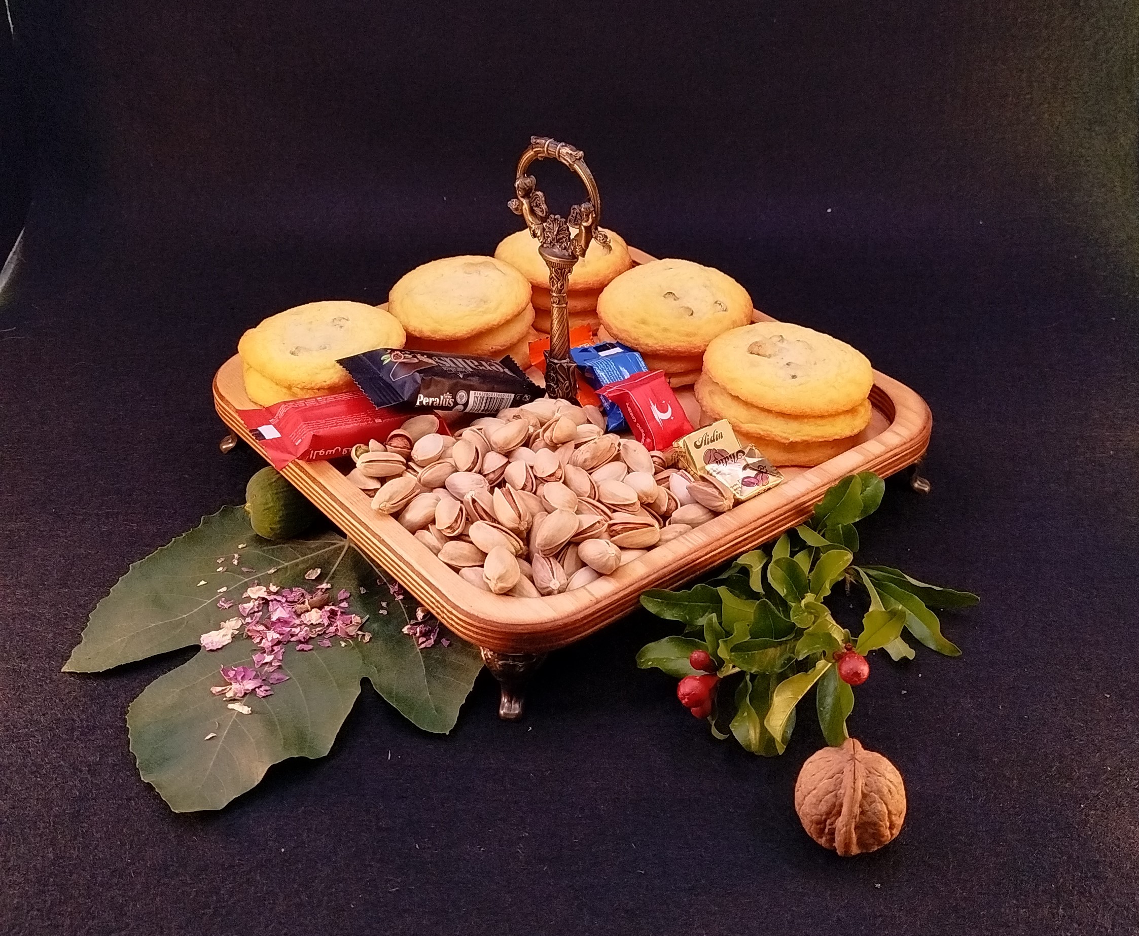 شکلات خوری چوبی شکلات خوری چوبی